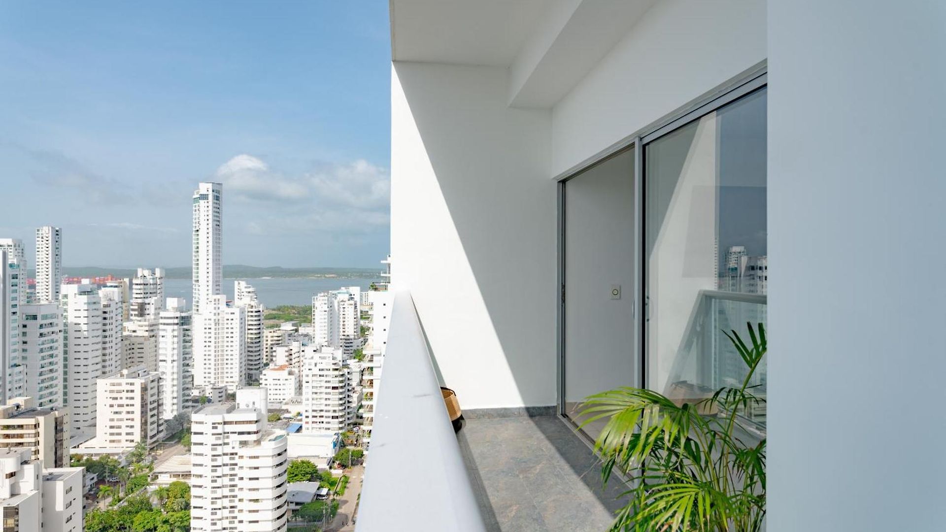 3bd Condo-amazing View-modern Apt-luxury Building Apartamento Cartagena