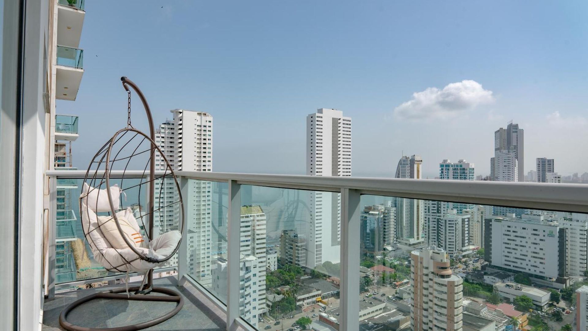 3bd Condo-amazing View-modern Apt-luxury Building *