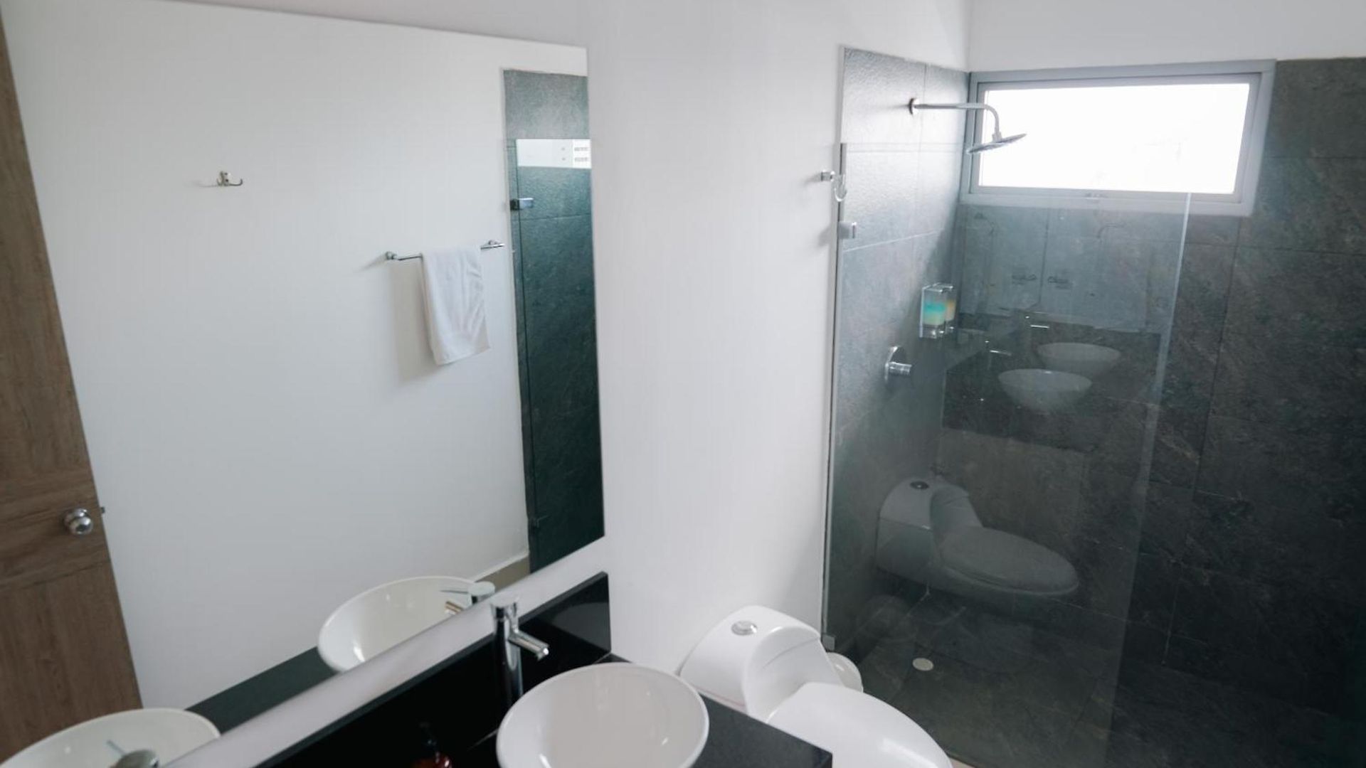 3bd Condo-amazing View-modern Apt-luxury Building