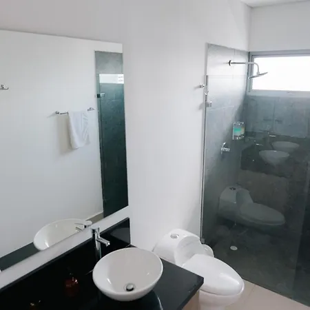 3bd Condo-amazing View-modern Apt-luxury Building
